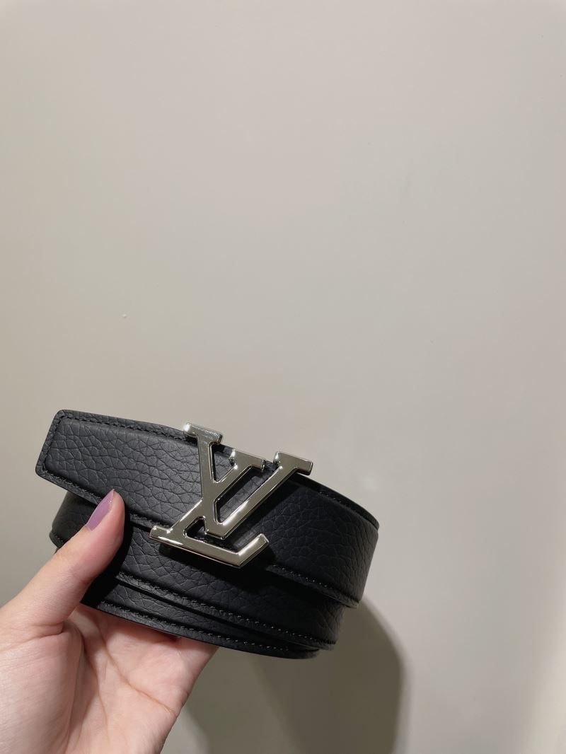 l0vis Vvtt0n belts